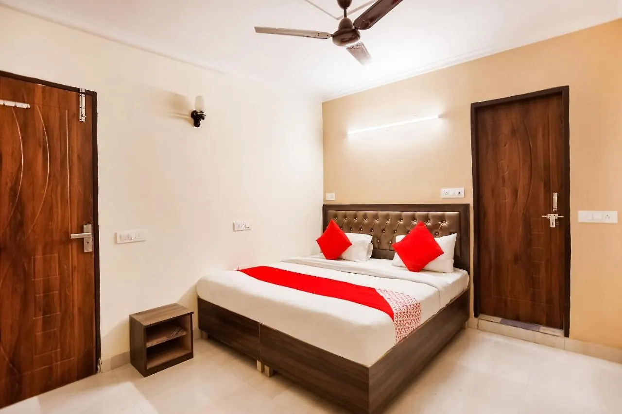 Oyo Kartik House Near Delhi Airport Hotel New Delhi