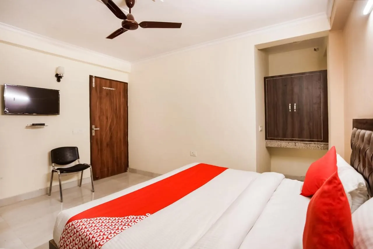 Oyo Kartik House Near Delhi Airport Hotel New Delhi