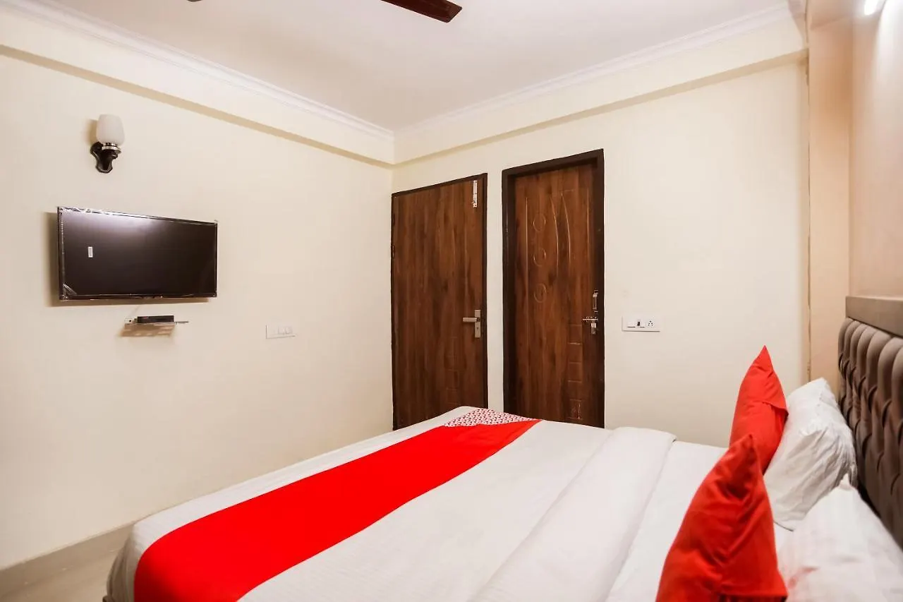 Oyo Kartik House Near Delhi Airport Hotel New Delhi