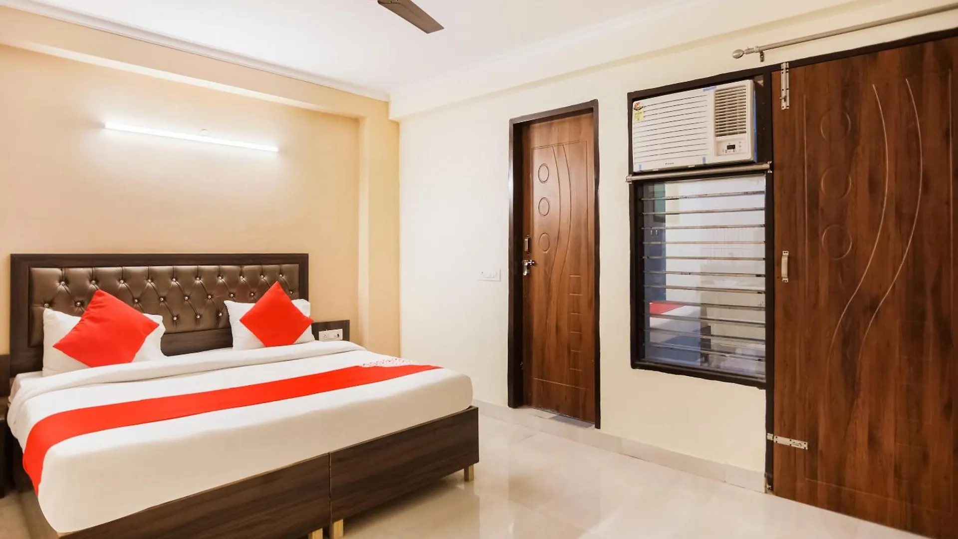Oyo Kartik House Near Delhi Airport Hotel New Delhi